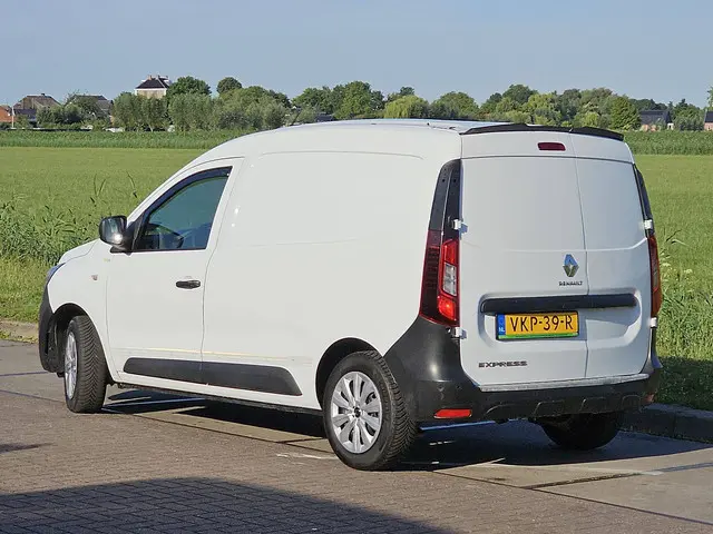 Renault Express 1.5 2021 Diesel 6