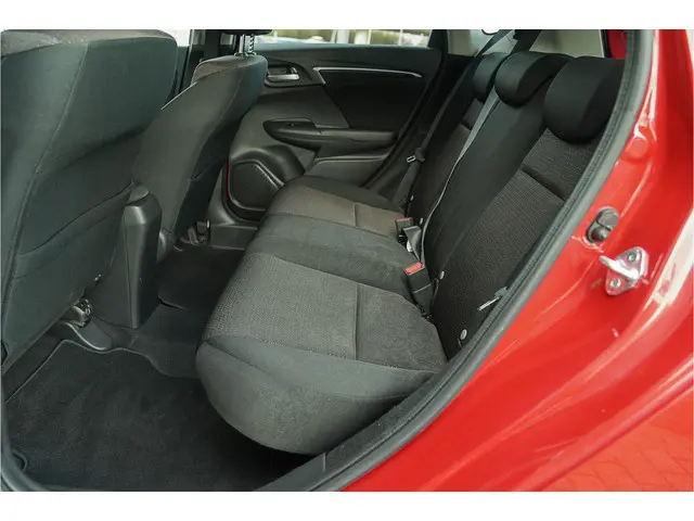 Honda Jazz 1.3i V-TEC ELEGANCE 2016 Benzine 31
