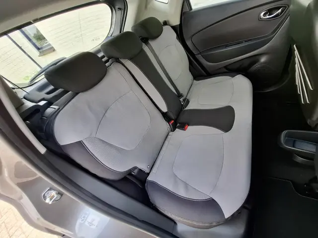Renault Captur TCe 90 Dynamique 2014 Benzine 30