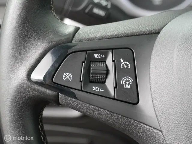 Opel Astra Sports Tourer 1.0 Online Edition 2018 Benzine 14