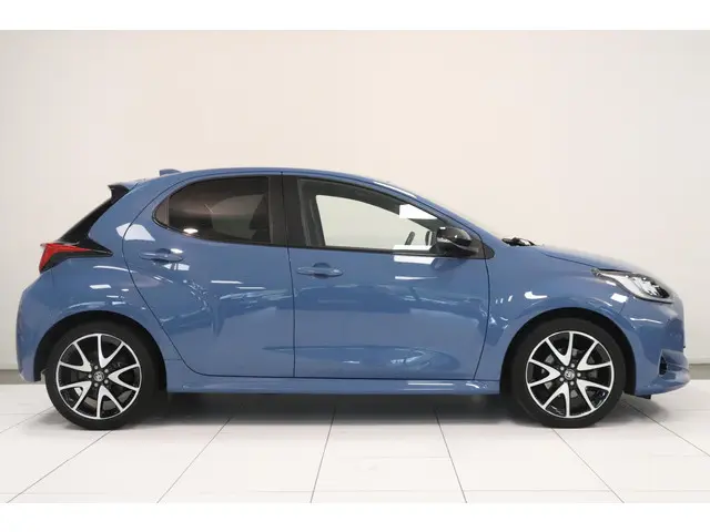 Toyota Yaris 1.5 Hybrid Executive 2021 Hybride Benzine 18