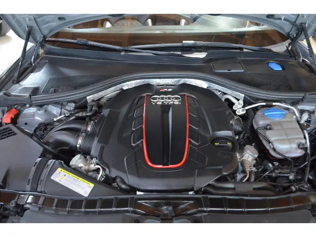 Audi RS6 4.0 TFSI 722PK Quattro 2017 Benzine 57