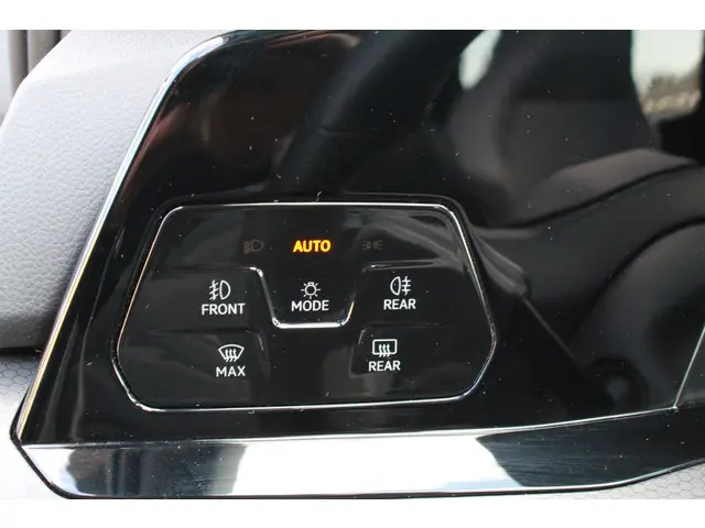 Volkswagen Golf 1.4 eHybrid GTE 2022 Hybride Benzine 12