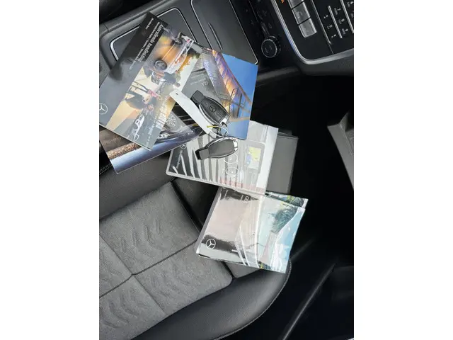 Mercedes-Benz GLA 180 Business Solution 2017 Benzine 26