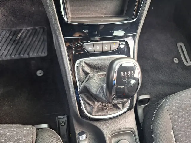 Opel Astra 1.2 Edition 130PK 2021 Benzine 21