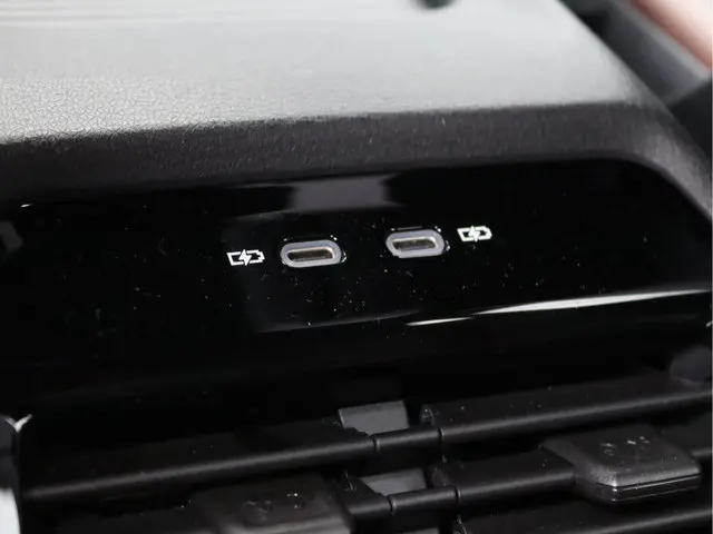 Volkswagen ID.4 First 77 kWh 2020 Elektrisch 33