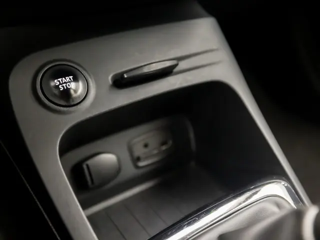 Renault Captur 0.9 TCe Dynamique Sport 2017 Benzine 24