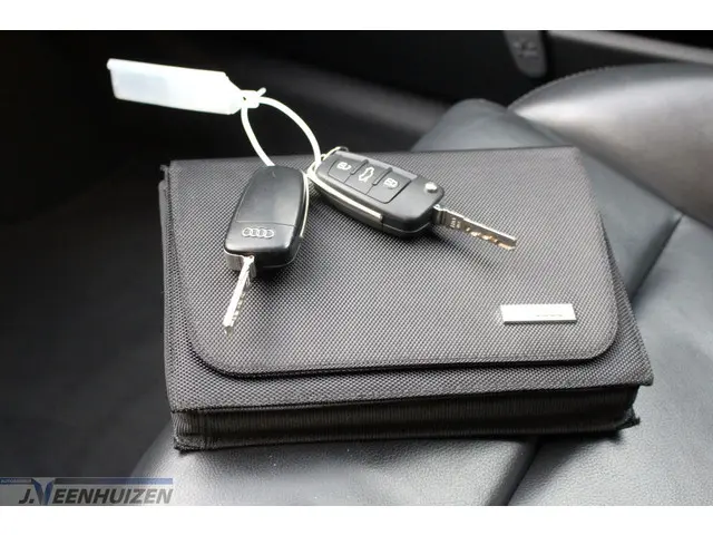 Audi A3 Cabriolet 1.2 TFSI Advance Sport 2014 Benzine 27