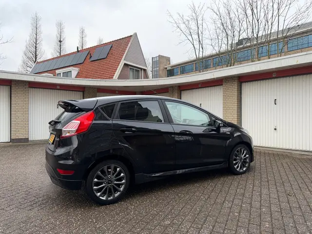 Ford Fiesta 1.0 EcoBoost Titanium 2017 Benzine 6