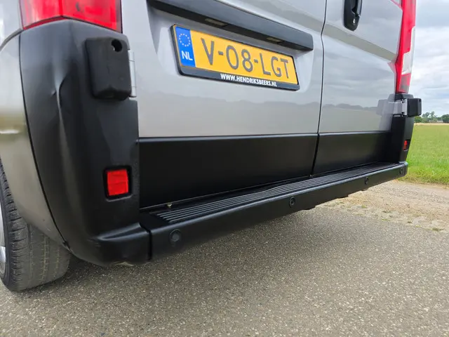 Peugeot Boxer 2.2 BlueHDi L2 H2 2022 Diesel 4