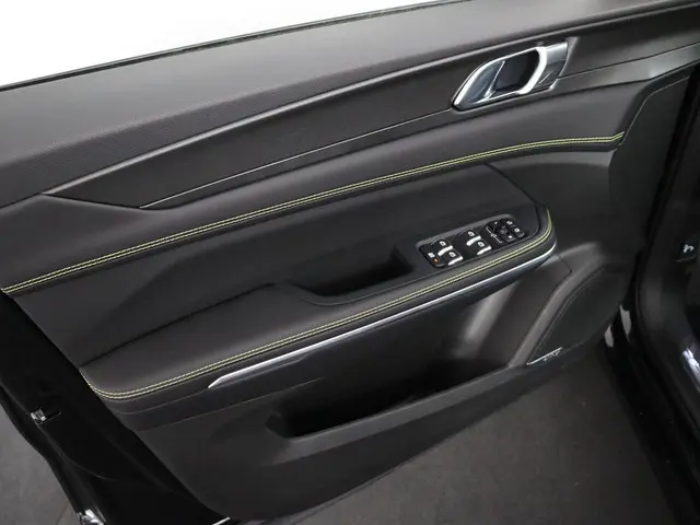 Lynk & Co 01 1.5 More 2025 Hybride Benzine 34