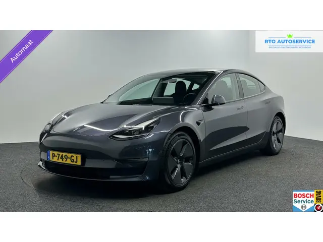 Tesla Model 3 Long Range AWD 75 kWh LEER. 2021 Elektrisch