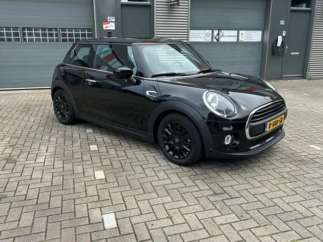 MINI One 2