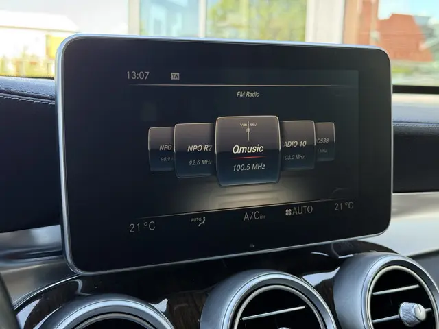 Mercedes-Benz GLC 250 4MATIC Prestige 2015 Benzine 36