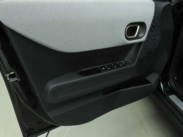 MINI 5-Deurs Cooper C 2025 Benzine 17