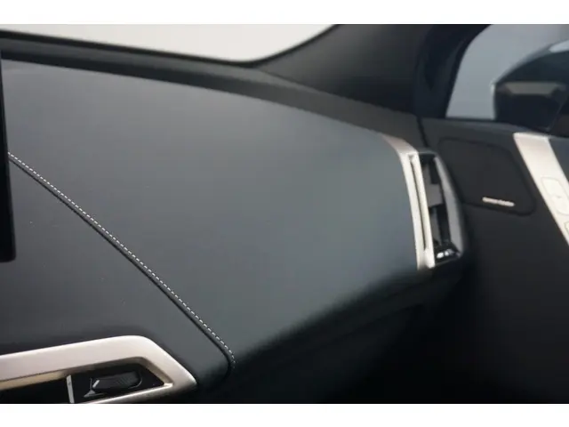 BMW iX xDrive40 2023 Elektrisch 20