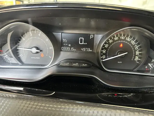 Peugeot 2008 1.2 PureTech Blue Lion Automaat 2019 Benzine 8