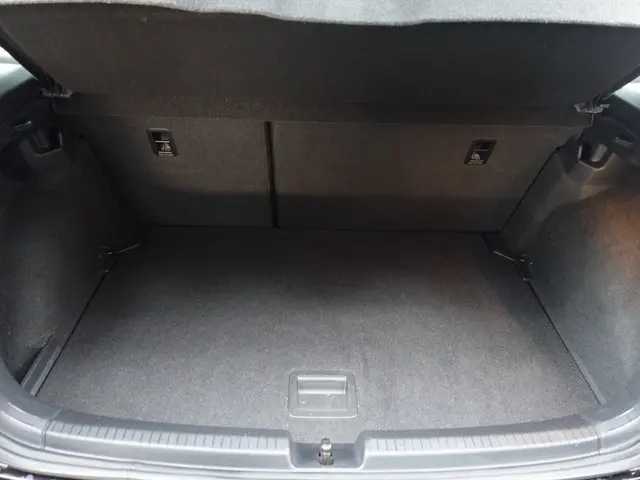 Volkswagen Polo 1.0 TSI Life- 2022 Benzine 27