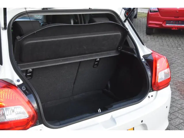 Suzuki Swift 1.2 Select Rijklaar! 2019 Benzine 17