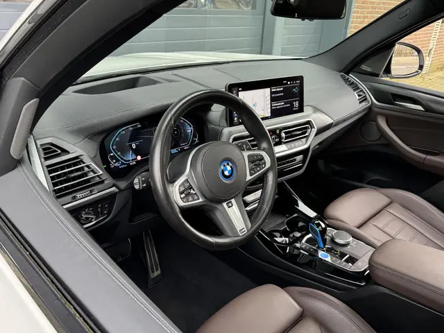 BMW iX3 HIGH EXECUTIVE 80 KWH 2022 Elektrisch 4