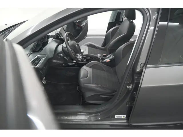 Peugeot 2008 PureTech 130 GT-Line 2019 Benzine 25