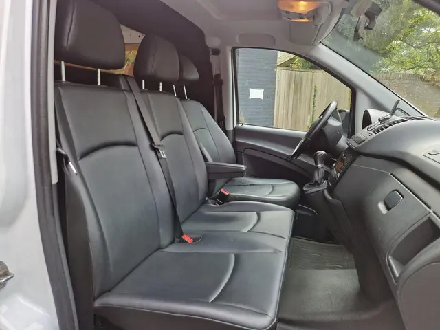 Mercedes-Benz Vito 113 CDI 343 DC Standaard 2013 Diesel 10