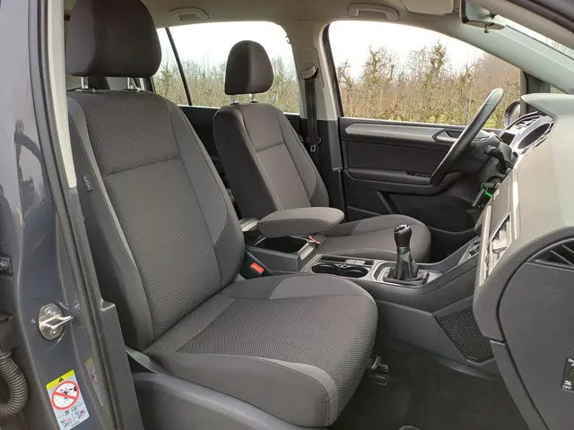 Volkswagen Touran TSI Comfortline 7-Pers. 2019 Benzine 38