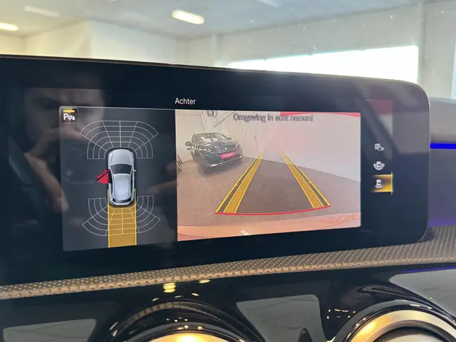 Mercedes-Benz A-Klasse 200 AMG-LINE 2021 Benzine 24