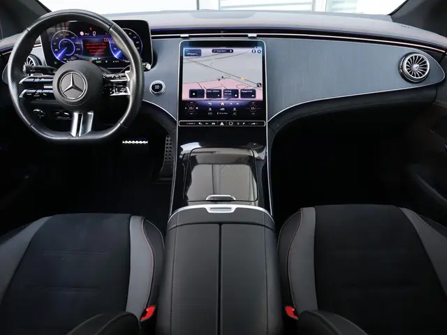 Mercedes-Benz EQE 300 AMG Line 89 kWh 2023 Elektrisch 13