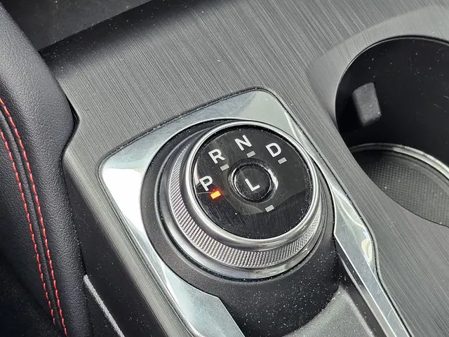 Ford Kuga 2.5 PHEV ST-Line X 2025 Hybride Benzine 26