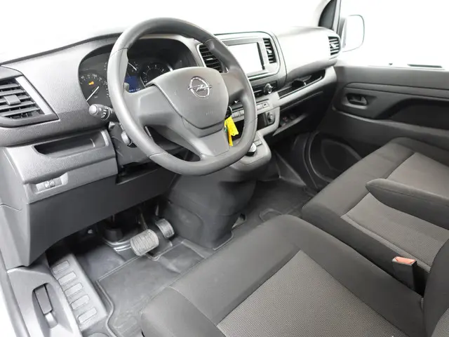 Opel Vivaro 2.0 BlueHDi 145PK L3 Automaat 2024 Diesel 2