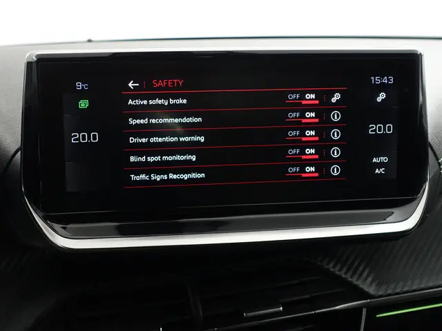 Peugeot 2008 1.2 PureTech GT Pack Aut- 2021 Benzine 12