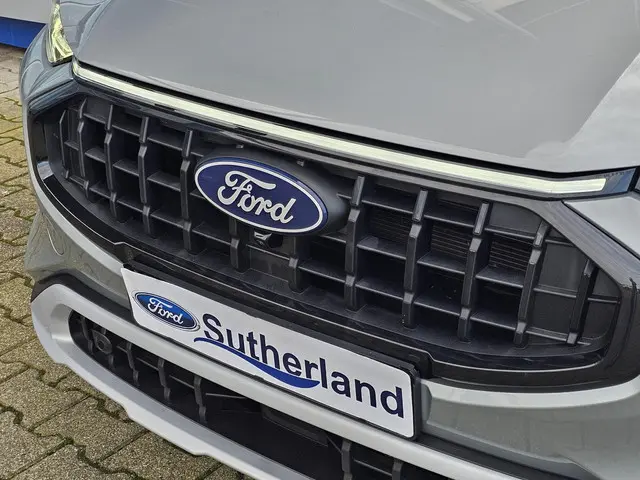 Ford Kuga 2.5 FHEV Active X 2024 Hybride Benzine 34