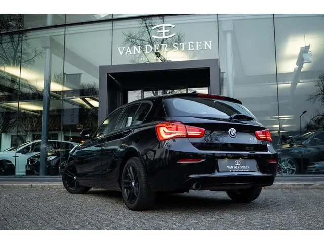 BMW 1 Serie 118i Corporate Lease Executive 2017 Benzine 2
