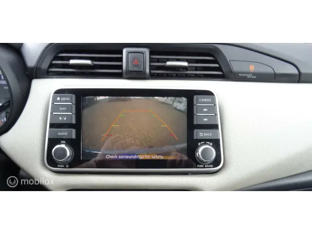 Nissan Micra 1.0 IG-T Tekna NAVI|CAMERA 2019 Benzine 19