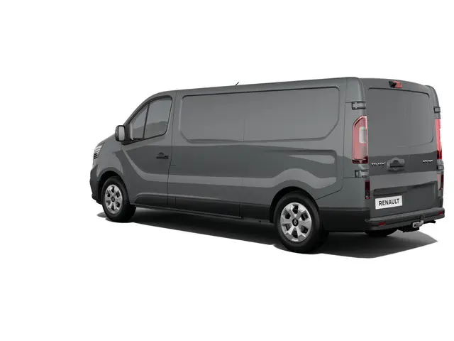Renault Trafic Advance 2024 Diesel 2