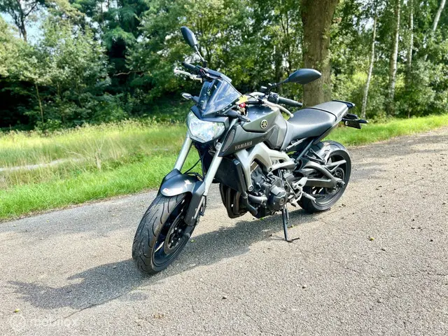 Yamaha MT 09 2