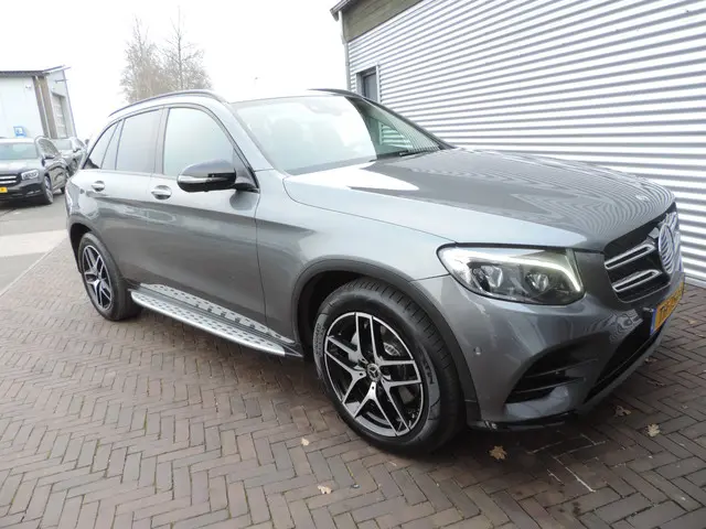 Mercedes-Benz GLC 250 d 4MATIC Premium Plus 2018 Diesel 4