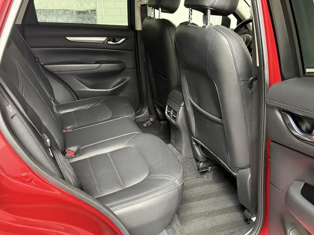 Mazda CX-5 2.0 SkyActiv-G 165 Skylease GT 2017 Benzine 32