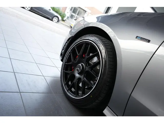 Mercedes-Benz CLA 250 e AMG 45S 2020 Hybride Benzine 4