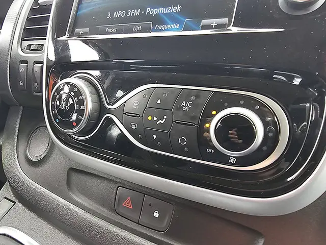 Renault Trafic 2.0 DCI 2021 Diesel 10