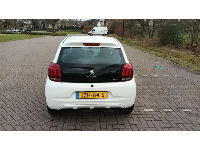 Peugeot 108 1.2 VTi Airco / Cruise control 2014 Benzine 8