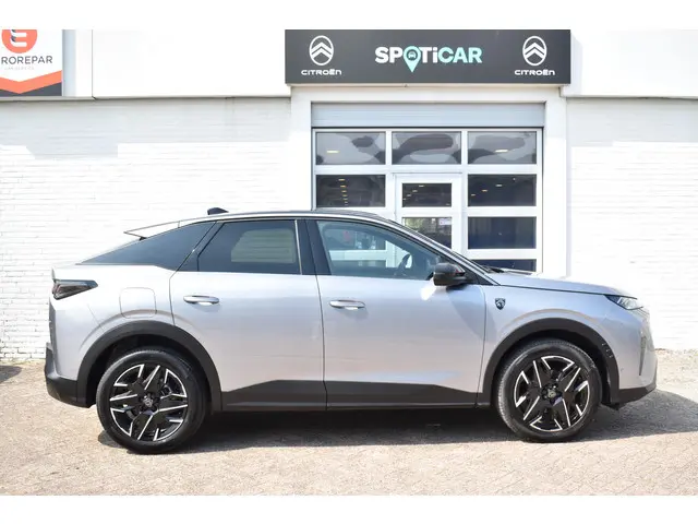 Peugeot 3008 Hybrid 136 EAT6 GT 2024 Hybride Benzine 8