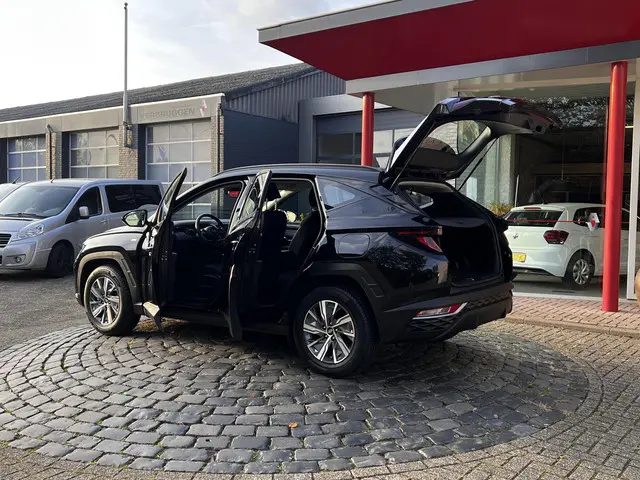 Hyundai Tucson 1.6 T-GDI MHEV i-Motion 2021 Benzine 24