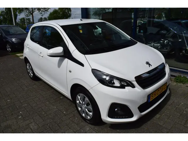 Peugeot 108 1.0 e-VTi Active airco 2018 Benzine 4