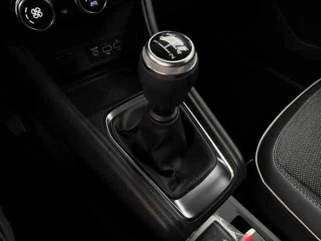 Renault Captur 1.0 TCe 100 Intens 2020 Benzine 23