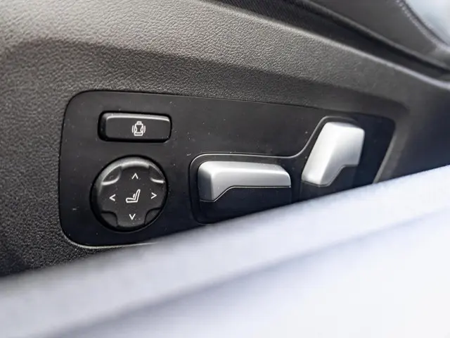 BMW M4 Cabrio Competition xDrive 2022 Benzine 47