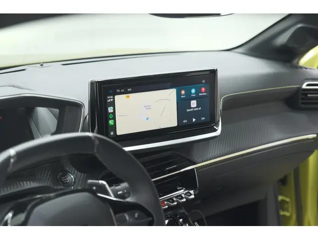 Peugeot 208 Hybrid 136 e-DCS6 GT 2024 Hybride Benzine 4