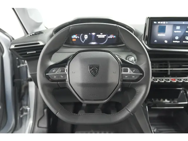 Peugeot 208 PureTech 100 Allure Pack 2023 Benzine 30