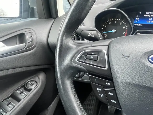 Ford C-MAX 1.0 Trend 2018 Benzine 14